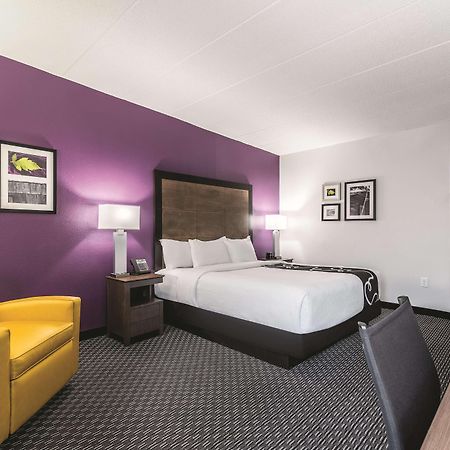 Готель La Quinta By Wyndham Salem Nh Екстер'єр фото