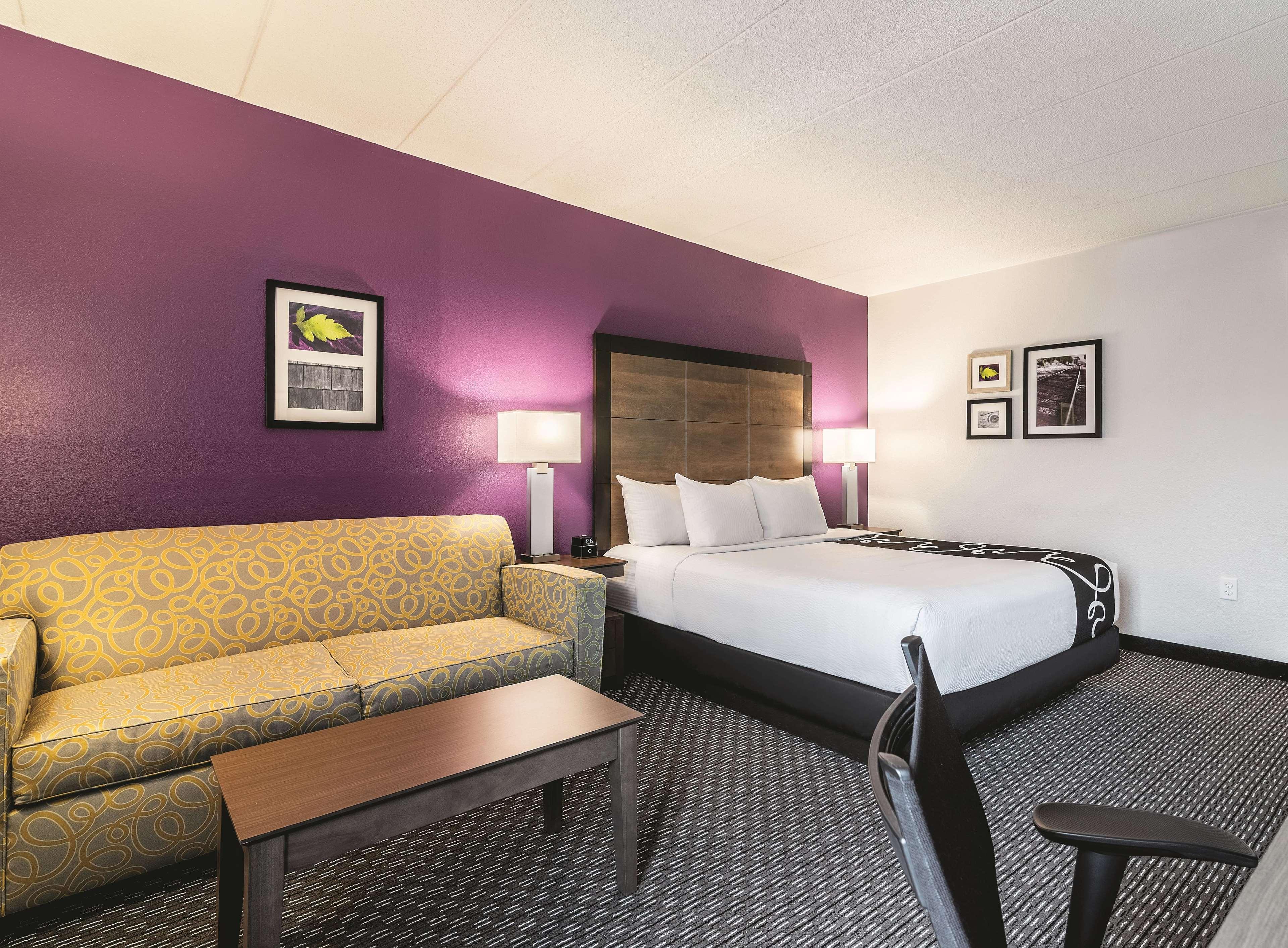 Готель La Quinta By Wyndham Salem Nh Екстер'єр фото